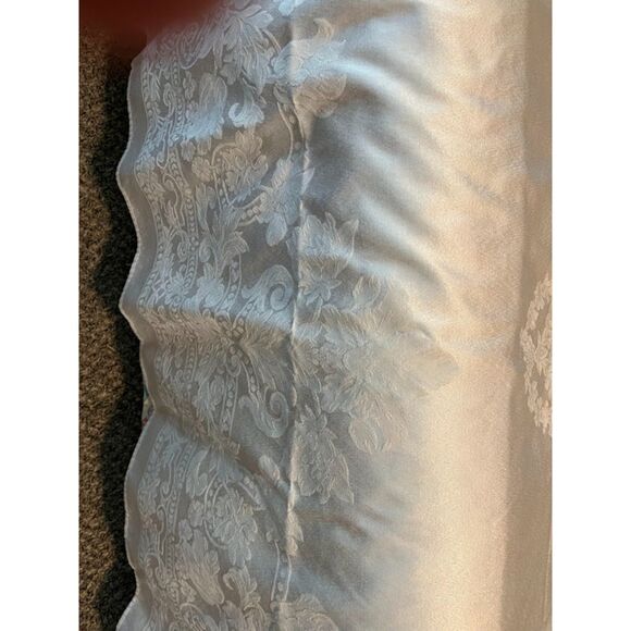 NWT Waterford Ardmore Victorian Traditional White Tablecloth 102"x60"+4 Napkins - Picture 8 of 10